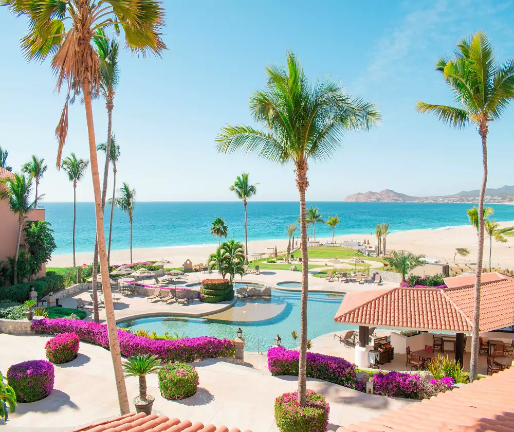 Hotels & Resorts;Mergers & Acquisitions